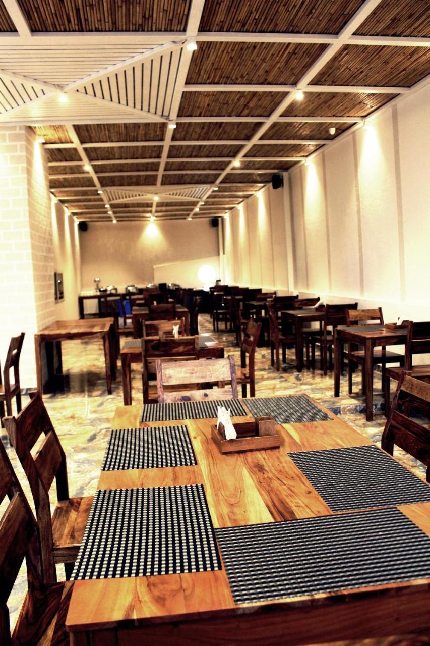 Hotel Istana Inn - A Luxury Stay Jaipur Ngoại thất bức ảnh